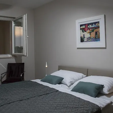 Flowers Luxury דוברובניק